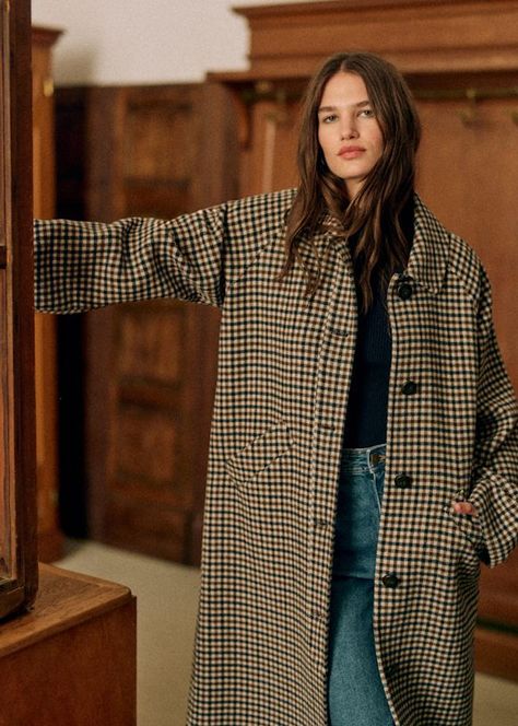 Manteau Clyde - Carreaux Vert Marron - Laine - Sézane Checked Coat Outfit, Plaid Winter Coat, Personal Style Inspiration, Denim T Shirt, Plaid Coat, Green Coat, Brown Coat, Coat Outfits, Tomboy Fashion