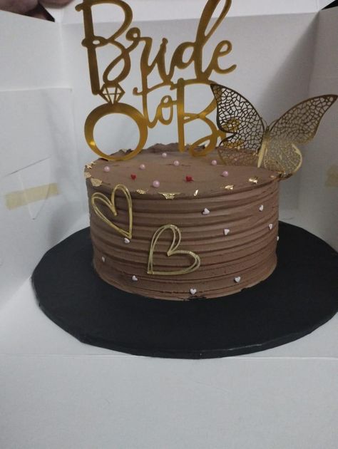 Chocolate Bridal Shower Cake, Bride To Be Cake Ideas Bridal Showers, Bride To Be Cake Bachelorette Parties, Bridal Shower Cake Ideas Simple, Bride To Be Cake Design, Simple Bride To Be Cake, Bachelorette Party Cake Ideas, Bachelorette Cake Ideas, Bride To Be Cakes Ideas