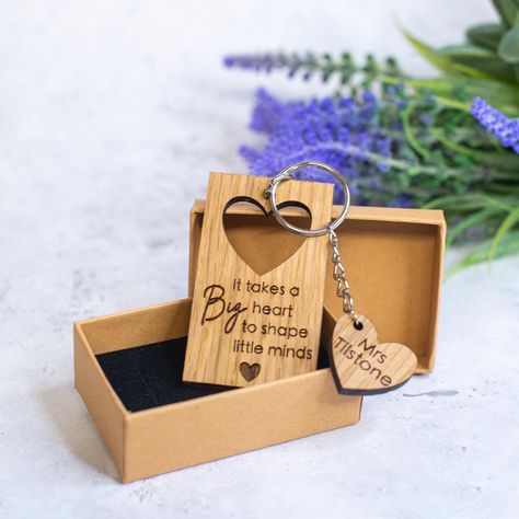 Keying in box Leavers Day, Favourite Teacher, Leaving School, School Leavers, Laser Cut Wood Crafts, Teachers Gifts, Wooden Keychain, Teaching Assistant, Gift Inspo