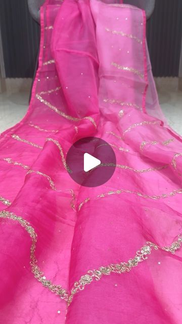 Thread Story on Instagram: "💕Featuring this pure silk organza in this beautiful ombré shade of pink and is elegantly hand embroidered smartly on pallu and lines on the patli and Mukesh work all over the saree .  What else could define your summer weddings any better. It’s as light as feather so you don’t have to worry about enjoying in it.   Dm us for details or to pre book this saree 🩷  #designersaree#homegrown#ombre#summerweddings#bridgetonnetflix#aariwork#handwork#purefabric#indian#culture#tradionalwear#weddingdress#trousseau#women#gift#smallbusiness#mukaish#kasab#indiansrtist#heritage#love#saree#beautiful#elegant#threadstory" Pink Organza Embroidered Fabric With Pallu, Pink Organza Floor-length Saree, Pink Organza Saree Fabric With Embroidery, Pink Organza Embroidered Fabric With Sheer Dupatta, Hot Pink Organza Saree, Gold Chain Necklace Womens, Pink Organza Saree, Amazing Bedroom Designs, Organza Silk Saree