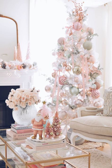 Pink Christmas Bedroom, Pink Christmas Tree Decorations, Different Christmas Trees, Pink Xmas, Elegant Christmas Trees, Pink Ornament, Pink Christmas Decorations, A White Christmas, Christmas Interiors