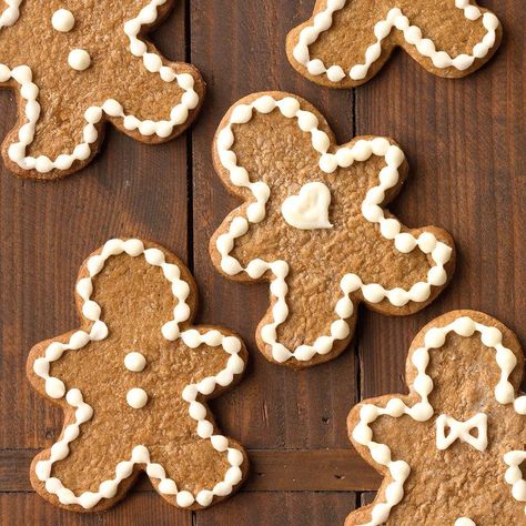 Gingerbread Man Icing Recipe, Gingerbread Cookies With Cream Cheese, Gingerbread Men Icing, Confectioners Sugar Frosting, Icing For Gingerbread Cookies, Gingerbread Frosting, Gingerbread Man Recipe, Frosted Gingerbread, Cookies With Cream Cheese Frosting