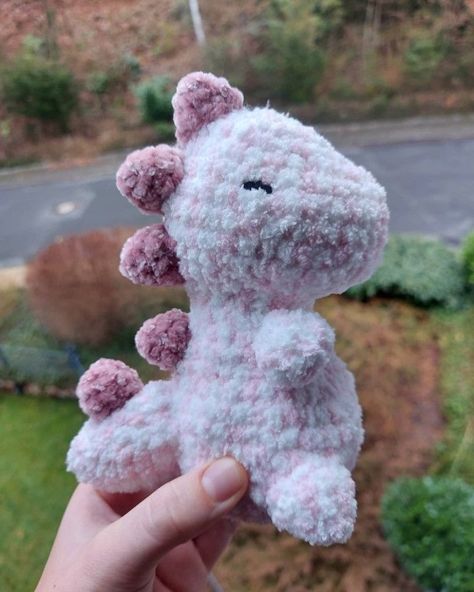 Crochet Dinosaur Pattern Free, Crochet Dinosaur Patterns, Aesthetic Patterns, Easy Crochet Animals, Crochet Aesthetic, Crochet Dinosaur, Crochet Cow, Crochet Animals Free Patterns, Kawaii Crochet