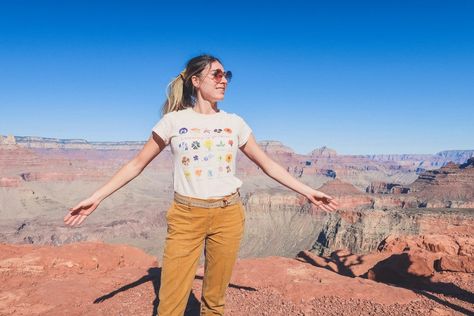 Grand Canyon Outfit Ideas, Hiking Outfit Grand Canyon, What To Wear To The Grand Canyon, What To Wear To Antelope Canyon, Outfits For Grand Canyon, Grand Canyon Outfit Fall, Grand Canyon Vacation Outfits, Grand Canyon Outfit Summer, Southwest Outfits Women