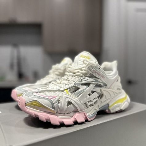 Size 9 - Balenciaga Track.2 White Light Yellow 2022 39 EUR Yellow Balenciaga, Balenciaga Sneaker, Balenciaga Track 2, Balenciaga Sneakers, Balenciaga Track, Balenciaga Shoes, Swag Shoes, Super Clean, Light Yellow