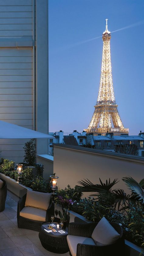 Luxury Locations, France Luxury, Hotel In Paris, France Lifestyle, Paris Luxury Aesthetic, French Hotel, Asian Luxury Lifestyle, France Hotel, French Luxury