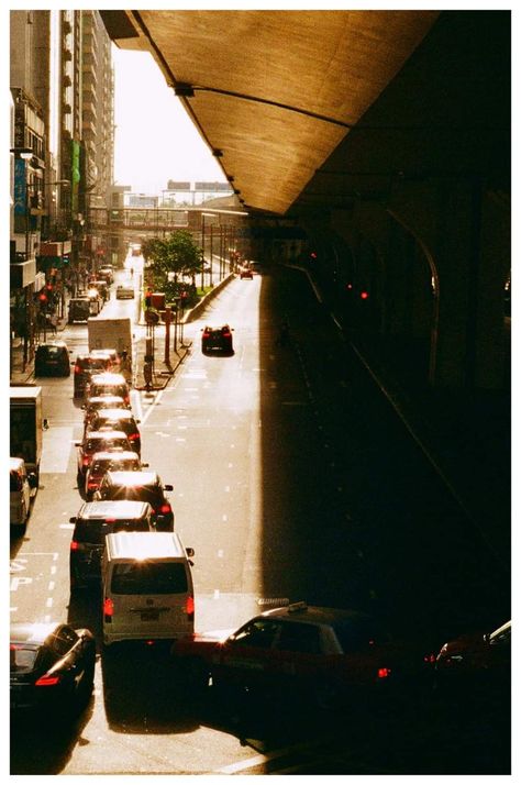 ©Chi Ho Tong Leica M3 summicron 50mm f2 dr Kodak colorplus200 Hong Kong Kodak Aesthetic, Kodak Colorplus 200, Portrait Photography Lighting, Hong Kong Cinema, Leica Photography, City Pictures, Japan Aesthetic, Cinematic Photography, Pretty Photos