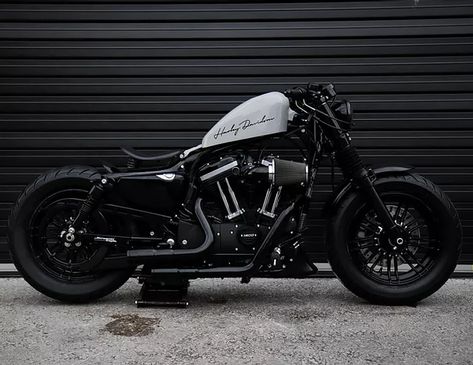 Harley 48 Custom, Harley Davidson Motorcycles Sportster, Moto Ninja, Harley 48, Harley Davidson 48, Harley Davidson Custom Bike, Harley Davidson Scrambler, Custom Bikes Cafe Racers, Мотоциклы Harley Davidson