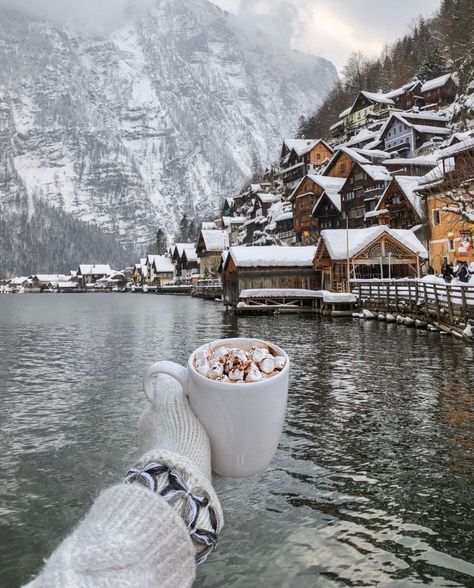 Austria Winter, Hallstatt Austria, Winter Aesthetic, Winter Travel, Holiday Rental, Pretty Places, Travel Inspo, Travel Aesthetic, Music Quotes