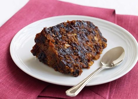 Mary Berry Christmas Pudding, Mary Berry Christmas, Christmas Pudding Recipes, Hp Sauce, Mary Berry Recipe, Figgy Pudding, British Bake Off, British Baking, Berries Recipes