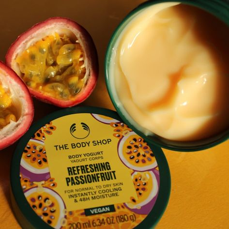 Passion fruit body yogurt from the body shop Body Yogurt, Summer Perfumes, Summer Perfume, Fruit Scent, Vegas Outfit, Passion Fruit, The Body Shop, Beach Life, The Body