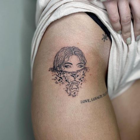 Reflection Tattoo, Cheetah Tattoo, Arm Sleeve Tattoos For Women, Upper Back Tattoos, Small Shoulder Tattoos, Mommy Tattoos, Elbow Tattoos, Upper Arm Tattoos, Arm Tattoos For Women