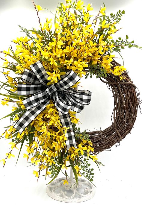 Vine Wreath Ideas, Spring Wreaths For Front Door Diy, Memorial Decorations, Forsythia Wreath, Pine Cone Flower Wreath, Wreaths Summer, Spring Door Wreath, Front Door Spring, Fall Hydrangea