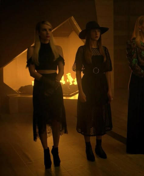 Madison & Zoe: "Boy Wonder". Zoe Benson Outfits, Madison Montgomery Outfits, Madison And Zoe, Ahs Coven Outfits Zoe, Zoe And Madison Ahs, Emma Roberts Ahs Coven, American Horror Story Madison Montgomery, Ahs Coven Kyle And Zoe, American Horror Story Witches