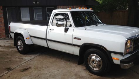 1992 Dodge D350 Dually 5.9 Cummins Diesel (Regular Cab) - Classic Dodge Ram 3500 1992 for sale First Gen Dodge Cummins, First Gen Dodge, Dodge Second Gen Cummins, Dodge Dually, Dodge Cummins Diesel 2nd Gen, First Gen Dodge Dually, 1st Gen Cummins, Dodge Ram Diesel, American Muscle Cars Dodge