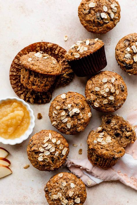 Applesauce Muffin Recipe, Buckwheat Muffins, Blueberry Oatmeal Muffins, Applesauce Muffins, Sweet Foods, Sally's Baking, Healthy Muffin Recipes, Small Cakes, Oat Muffins