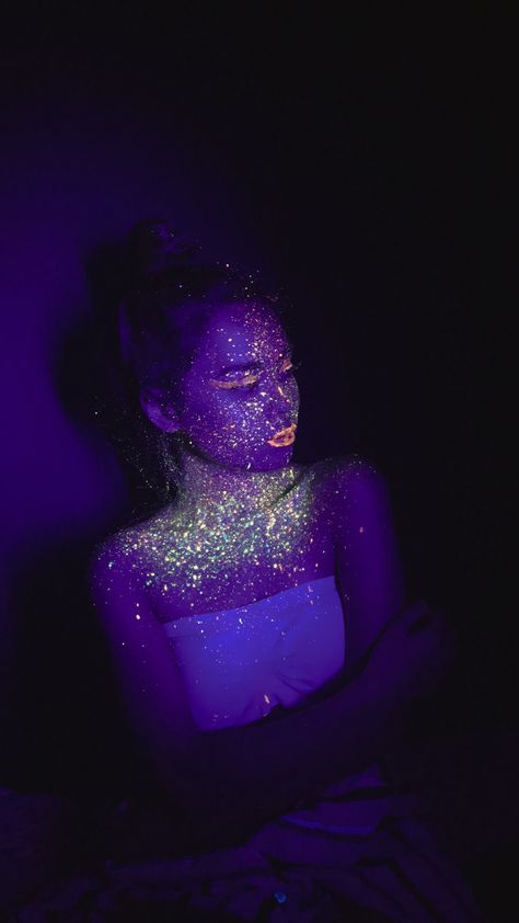 Neon, splatter, uv blacklight, blacklight Uv Photoshoot, Light Photoshoot, Neon Photoshoot, Shoot Makeup, Gcse Photography, Neon Moon, Glow Party, Lil Uzi Vert, Dance Photography