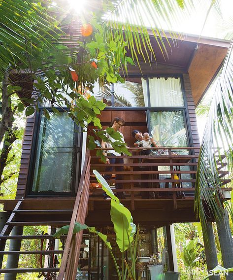 Sustainable Living in a Tropical House /// Living ASEAN Tropical Lifestyle, Hut House, Tropical House Design, Aesthetic Interior Design, Bamboo House Design, Thai House, House On Stilts, Rest House, Bamboo House