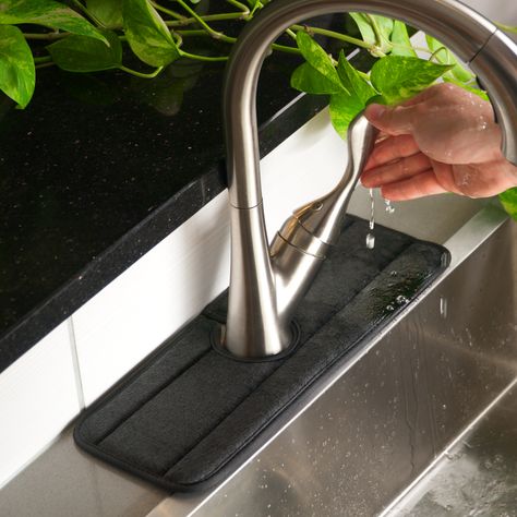 Sink Tray Kitchen, Backsplash Kitchen Ideas, Sink Tray, Sink Protector, Sink Mats, Clean Sink, Splash Pad, Marble Counter, Stone Sink