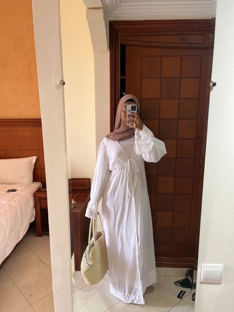 Halal Vacation Outfits, Vacation Hijabi Outfits, Muslim Vacation Outfits, Vacation Hijab Outfit, Halal Outfits Summer, Modest Vacation Fits, Vacation Modest Outfits, Hijabi Vacation, Hijab Summer Outfits 2024