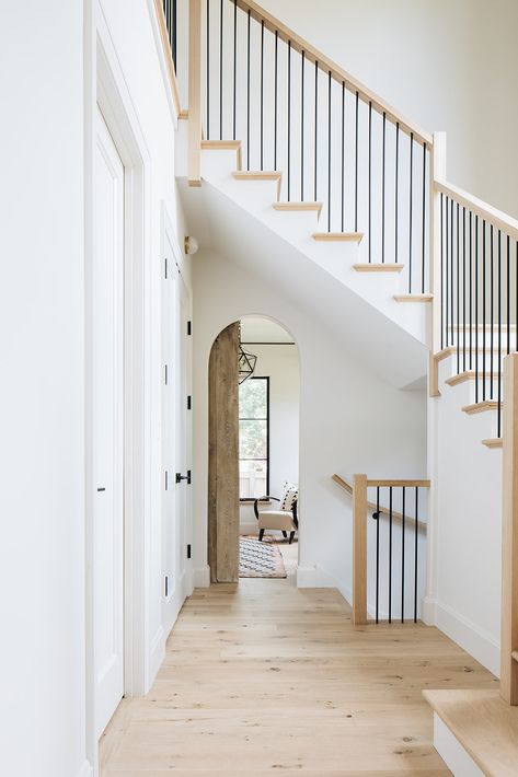 The Top Staircase Railing Inspiration Photos We're Using to Design Ours. - Chris Loves Julia Modern English Farmhouse, English Farmhouse, Kate Marker Interiors, Staircase Railings, Modern English, Home Modern, Interior Photography, Stair Railing, Staircase Design