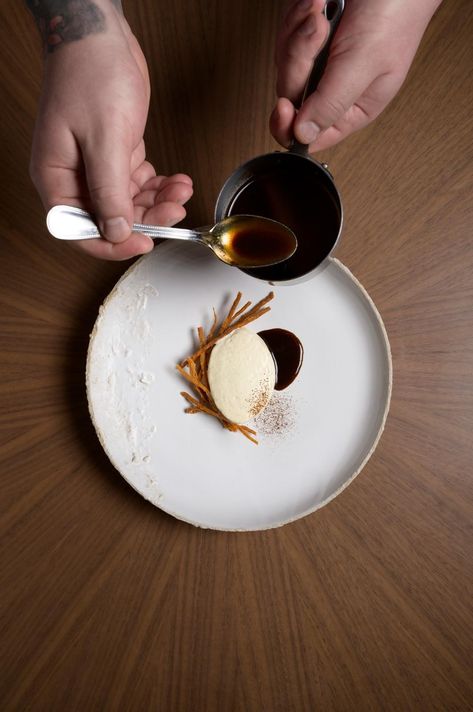 Five Star Restaurant Aesthetic, Michelin Dishes, Fine Dining Service, Michelin Food Photography, Michelin Dessert, Luxury Dinner Plates, Michelin Star Dessert, Fine Dining Photography, Molecular Gastronomy Recipes