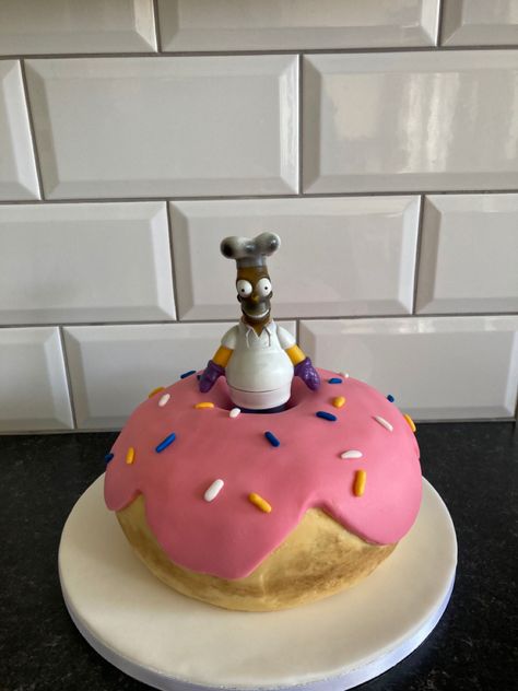 Homer Simpson Donut, Homer Simpson Donuts, Simpsons Donut, Donut Cake, Homer Simpson, Cake Donuts, Birthday Cakes, Donuts, Birthday Cake