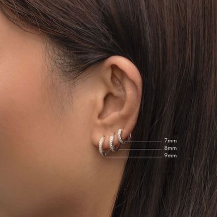 Triple Earlobe Piercing, Piercings Chart, Tiny Gold Earrings, Mens Earrings Hoop, Diamond Huggies, Contemporary Earrings, Cartilage Earrings Hoop, Small Hoop Earrings, Mini Hoop Earrings