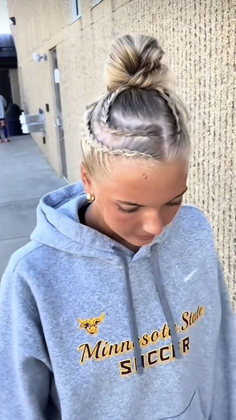 Game Day Hairstyles Basketball, Basketball Hairstyles For Short Hair, Hairstyles Basketball, Game Day Hairstyles, Day Hairstyles, Basketball Hairstyles, Game Day, Easy Hairstyles, Hair Stylist