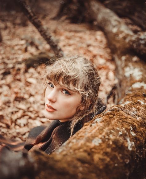 Taylor Swift in 4k on Twitter: "… " Evermore Era, Taylor Swift Evermore, Taylor Swift Photoshoot, All About Taylor Swift, Taylor Swift Outfits, Taylor Swift Album, Taylor Swift Wallpaper, Taylor Swift Songs, Long Live Taylor Swift