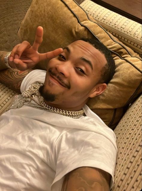 G Herbo, Celebrity Selfies, Funny Snaps, Rap Aesthetic, Reaction Face, Doing Me Quotes, Good Quotes For Instagram, Funny True Quotes, Relatable Post Funny