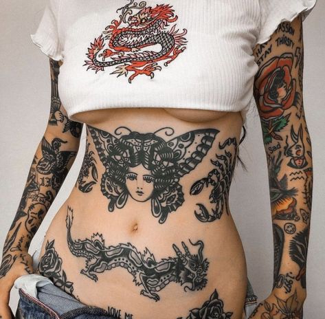 Traditional Back Tattoo, Tummy Tattoo, Tato Tradisional, Stomach Tattoos Women, Traditional Tattoo Inspiration, Torso Tattoos, Traditional Tattoo Sleeve, Stomach Tattoos, Traditional Tattoo Art