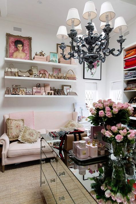 Cute Dressing Room Ideas Boutique, Poshmark Room Ideas, Women’s Dressing Room, Youtube Room Ideas, Maximalist Dressing Room, Dressing Room Store Boutiques, Maximalist Vanity Room, Poshmark Office, Glam Apartment Decor