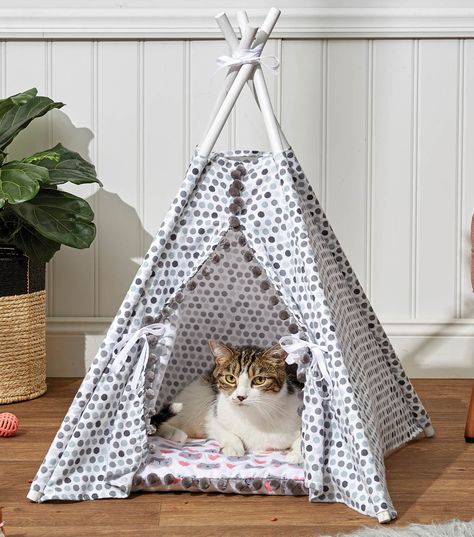 DIY Fabric Pet Teepee House Free Sewing Patterns | Fabric Art DIY Diy Teepee Tent, Cat Teepee, Diy Teepee, Pet Teepee, Dog Tent, Diy Dog Toys, Cat Tent, Dog House Diy, Fabric Sewing Patterns