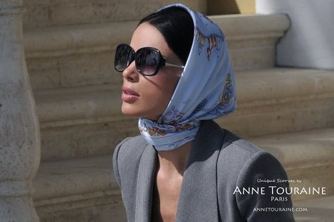 French silk scarves by ANNE TOURAINE Paris™: Nautical blue scarf as a Kelly mini headscarf Head Scarf Outfit, Scarf Trends, Mode Turban, Hair Scarf Styles, Silk Headscarf, Head Scarf Styles, Bow Hairstyle, Scarf Outfit, French Silk