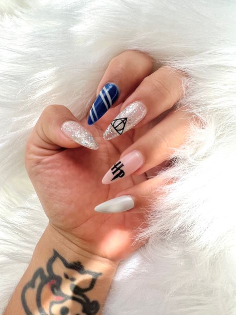 Ravenclaw Inspired Nails, Simple Harry Potter Nails Ravenclaw, Ravenclaw Nails Acrylic, Raven Claw Nails, Harry Potter Nails Designs Ravenclaw, Ravenclaw Nail Designs, Ravenclaw Nails Harry Potter, Harry Potter Gel Nails, Harry Potter Nails Acrylic