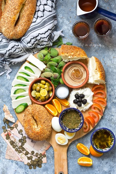 Middle Eastern breakfast, platters edition – Chef in disguise Peanut Butter Charcuterie Board, Butter Charcuterie Board, Butter Board Charcuterie, Charcuterie Thanksgiving, Middle Eastern Breakfast, Breakfast Platters, Mediterranean Diet Breakfast Recipes, Arabic Breakfast, Lebanese Breakfast