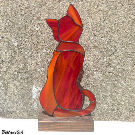 Cats Stained Glass Pattern, Stained Glass Art Simple, Cat Stained Glass Ideas, Stained Glass Angels Patterns, Stained Glass Cats, Stained Glass Cat Patterns, Cat Stained Glass Pattern, Cat Mosaic, Stained Glass Cat