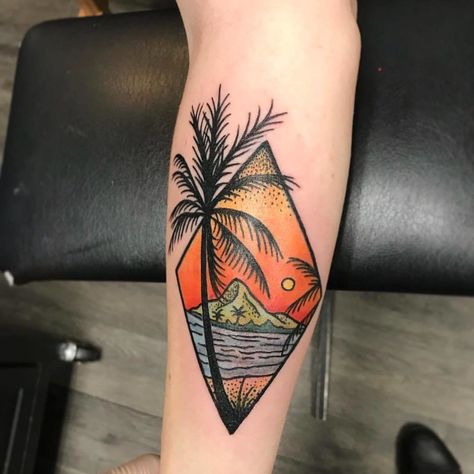 CafeMom.com : Diamond Beach Tattoo : 20 Beach Tattoos for Anyone With a Mermaid Soul -- This diamond-shaped border is cool because it showcases the beachy sunset scene. But, the palm tree that comes over the edge gives it really nice dimension. Small Beach Tattoos, Hai Tattoo, Beachy Tattoos, Beach Tattoos, Mermaid Soul, Tropical Tattoo, Diamond Tattoos, Diamond Beach, Ocean Tattoos