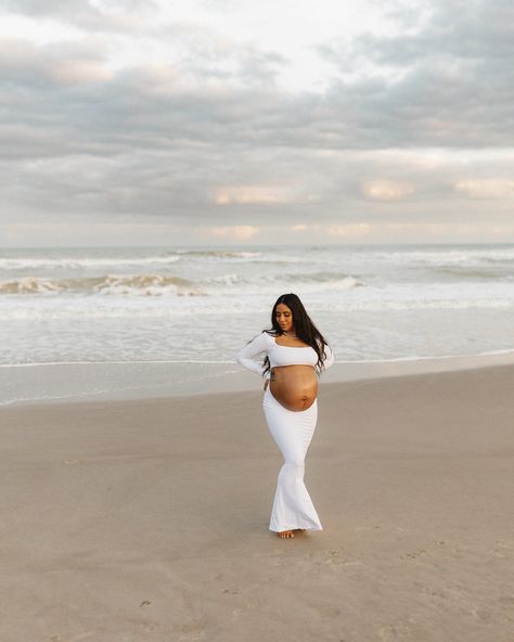 Simple blue toned maternity photo to balance my warm feed- I have so much current work being edited and finalized I can’t pick what to share so I’m sharing a photo from late last year. Best part of being your own boss is there are no rules 🤪😂 Pregnancy Beach Photoshoot, Maternity Shoot Beach, Beach Pregnancy Announcement, Pregnant Photoshoot, Being Your Own Boss, There Are No Rules, Maternity Photography Studio, Maternity Photography Poses Pregnancy Pics, Beach Maternity Photos