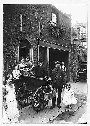 "Cat's Meat man, Victorian Street, Cheap Meat, Museum Of London, East End London, Victorian Life, Victorian London, London History, The Coronation, London Museums