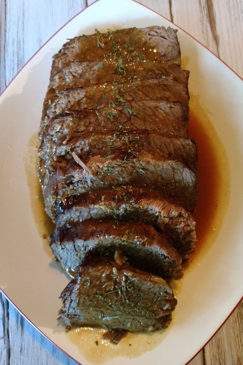 Braised Bottom Round Roast, Round Roast Recipes, Bottom Round Roast Recipes, Bottom Round Roast, Beef Braised, Braising Recipes, Perfect Pot Roast, Beef Round, Prime Beef