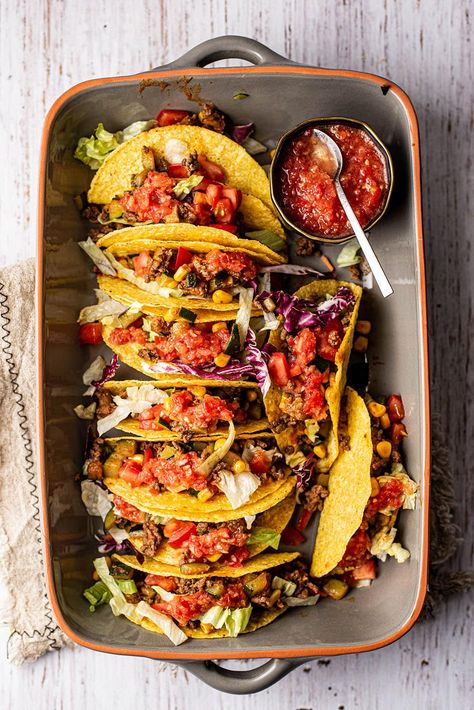 Zonder pakje: Mexicaanse taco's - OhMyFoodness Tacos Recipes Beef, Big Mac In A Bowl, Beef Taco Recipe, Easy Tacos, Big Mac Tacos, Mac Tacos, Healthy Diners, Healthy Taco Recipes, Big Mac Sauce