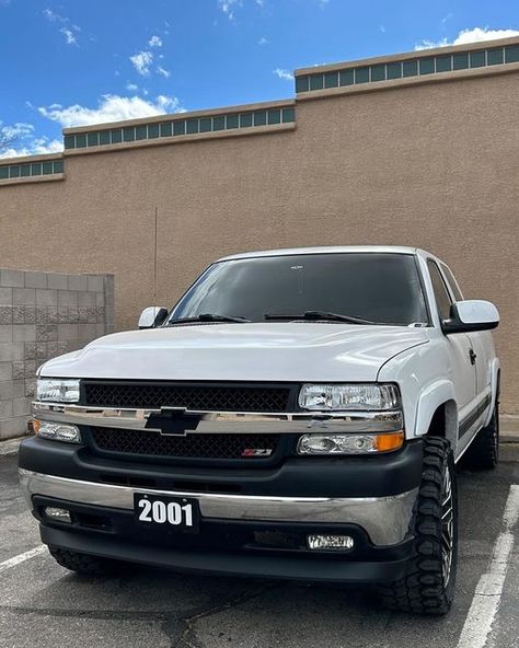 2001 Chevy Silverado 1500, Silverado 2000, 2002 Chevy Silverado, Chevy Trucks Silverado, White Truck, Custom Chevy Trucks, Chevy Pickup Trucks, Chevy Silverado 2500, Chevrolet S10