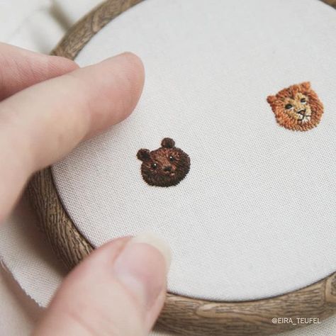 Lion Hand Embroidery, Tiny Animal Embroidery, Small Animal Embroidery, Tiny Embroidery Ideas, Lion Embroidery Design, Embroidery Lion, Christian Embroidery, Lion Gifts, Miniature Embroidery