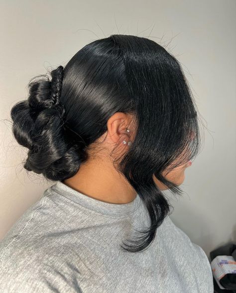 Silk Press Low Bun, Updo Elegant Hairstyles, Multi Hairstyles, Hair Expo, Pressed Natural Hair, Silk Press Natural Hair, Protective Hairstyles Braids, Blowout Hair, Hair Appointment