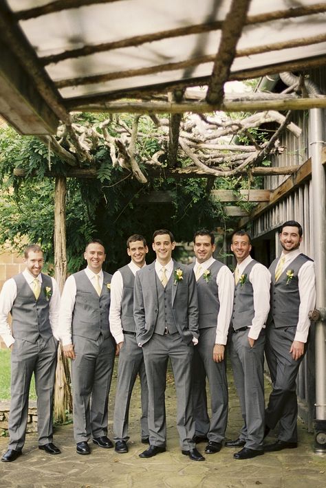 What are the groomsmen duties,responsibilities,roles wedding day Groomsmen Attire Ideas, Groomsman Photos, Groomsmen Vest, Groomsmen Outfit, Beach Wedding Suits, Grooms Attire, Groomsmen Tuxedos, Groomsmen Grey, Dress Man