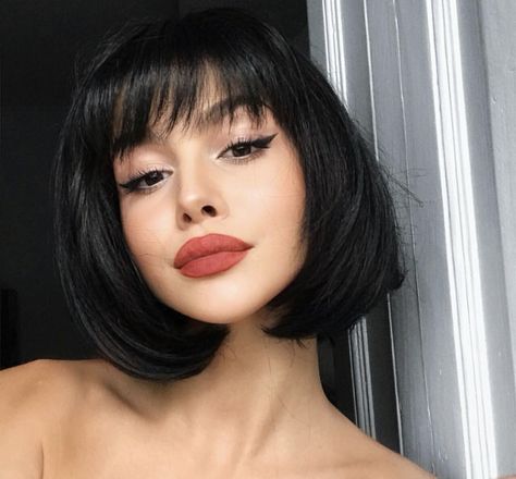 Moon Face Haircut, Heavy Bangs Short Hair, Dark Short Hair With Bangs, Short Dark Hair With Bangs, Short Black Bob With Bangs, Bob With Bangs Asian Hair, Cute Short Hair With Bangs, Sleek Bob Haircut With Bangs, Hair Bangs Short