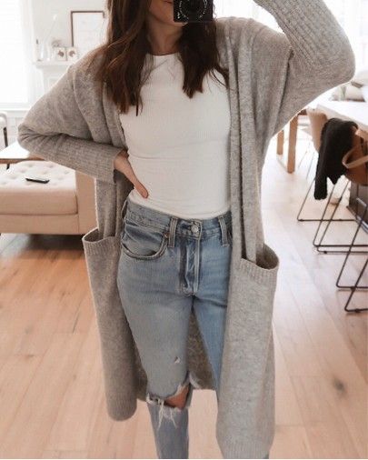 Long Grey Cardigan Outfit Winter, Gray Duster Outfit, Grey Duster Outfit, Long Grey Cardigan Outfit Casual, How To Style A Grey Cardigan, Grey Cropped Cardigan Outfit, Gray Long Cardigan Outfit, Grey Knit Cardigan Outfit, Short Grey Cardigan Outfit