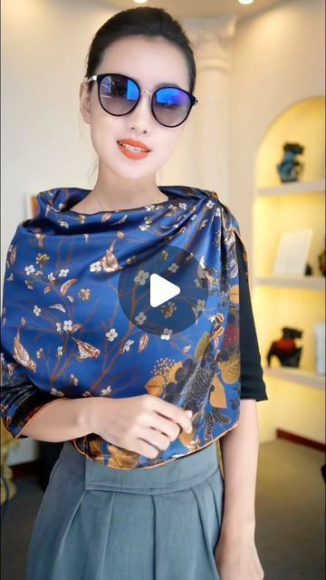 Scarf Into Shawl, How To Wear A Shawl With A Formal Dress, How To Tie A Shawl Wraps, Different Ways To Wear A Scarf, How To Style A Shawl, How To Wear A Pashmina, How To Wear A Shawl, Scarves How To Wear, Scarf Top Ideas